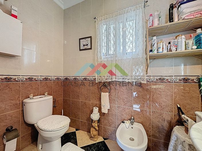 Image No.18-5 Bed Villa for sale