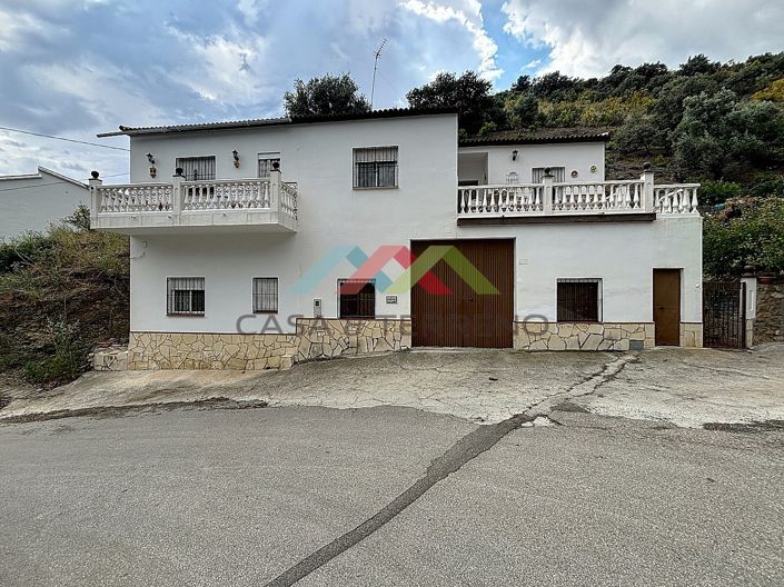 Image No.2-5 Bed Villa for sale