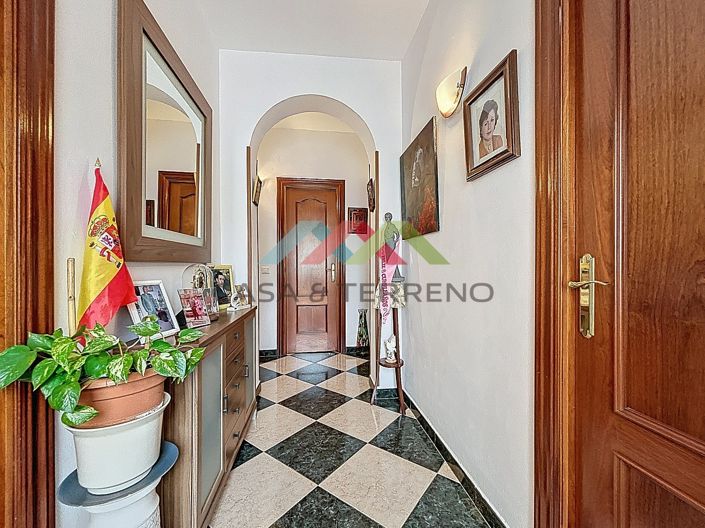 Image No.26-5 Bed Villa for sale