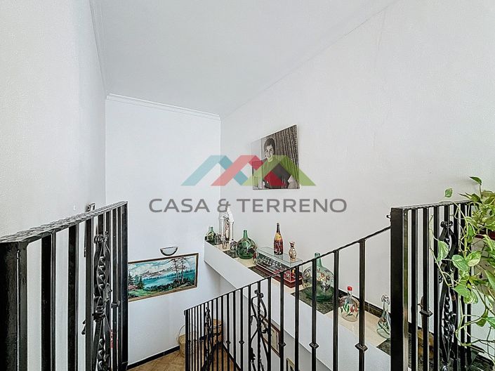 Image No.29-5 Bed Villa for sale