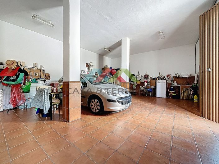 Image No.50-5 Bed Villa for sale