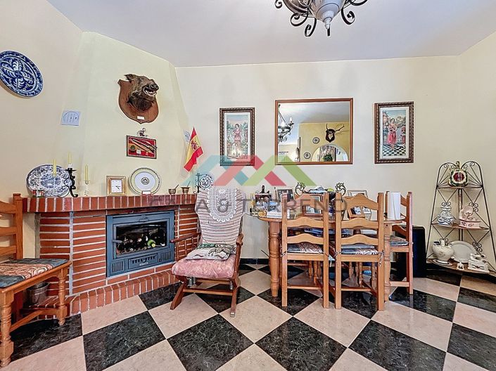 Image No.6-5 Bed Villa for sale