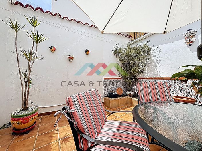 Image No.22-5 Bed Villa for sale
