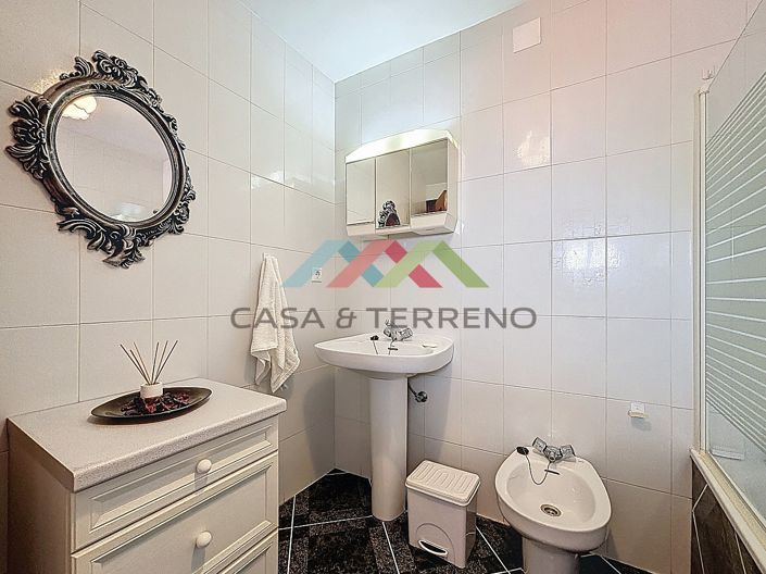 Image No.26-5 Bed Villa for sale