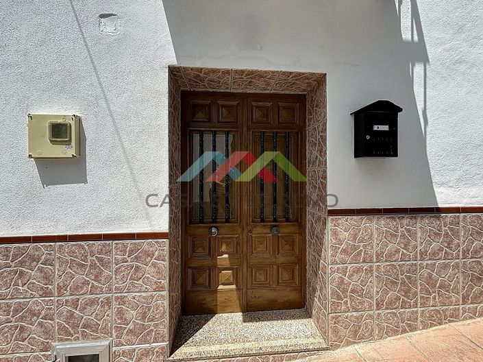 Image No.3-5 Bed Villa for sale