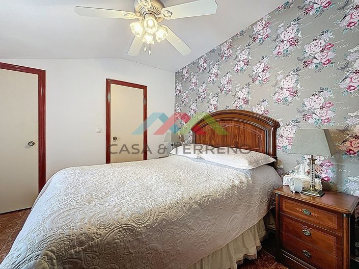 Image No.37-5 Bed Villa for sale