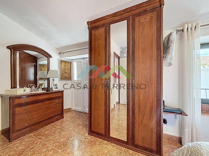 Image No.43-5 Bed Villa for sale