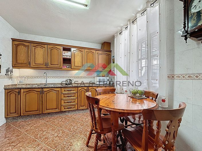 Image No.9-5 Bed Villa for sale