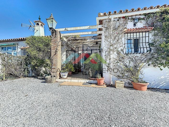 Image No.4-Villa de 5 chambres à vendre à Canillas de Aceituno