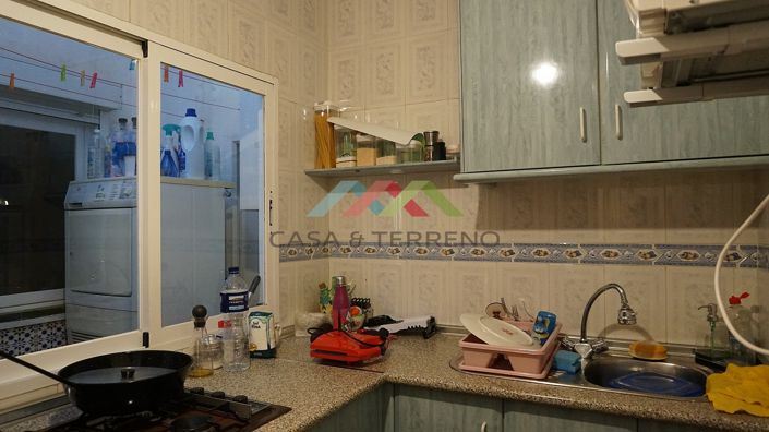 Image No.15-4 Bed Townhouse for sale