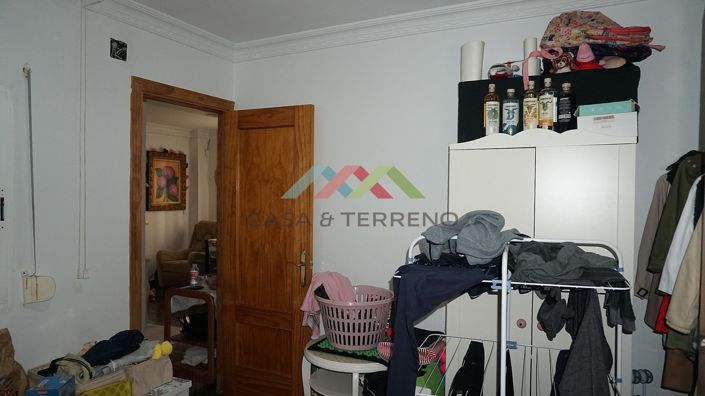 Image No.18-4 Bed Townhouse for sale