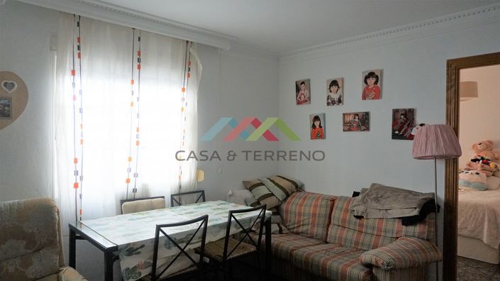 Image No.22-4 Bed Townhouse for sale