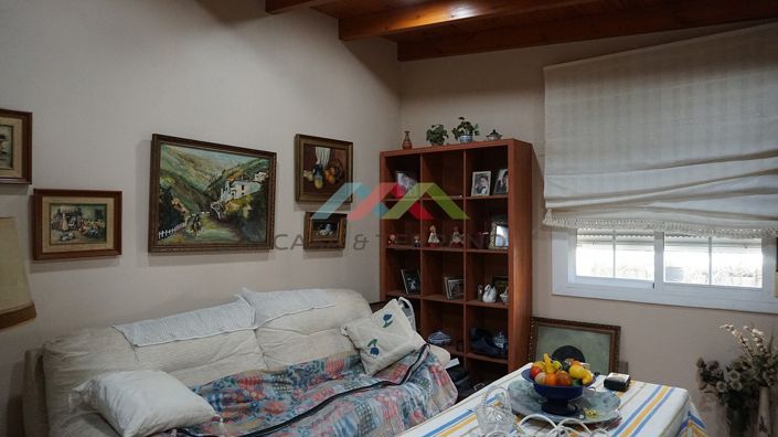 Image No.27-4 Bed Townhouse for sale