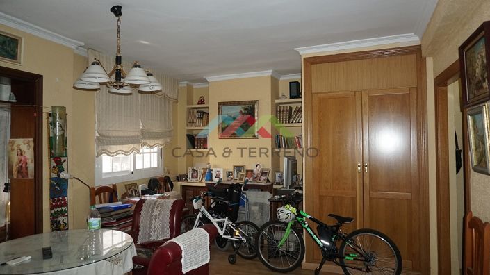 Image No.34-4 Bed Townhouse for sale