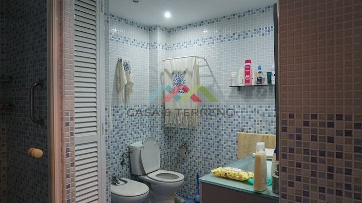 Image No.37-4 Bed Townhouse for sale