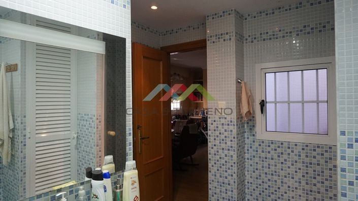 Image No.38-4 Bed Townhouse for sale