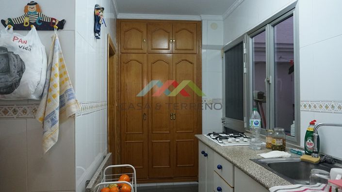 Image No.5-4 Bed Townhouse for sale