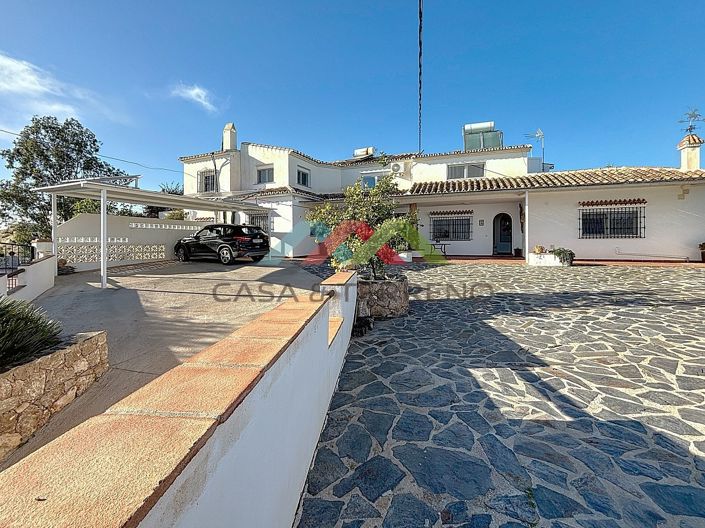 Image No.2-Villa de 4 chambres à vendre à Almayate