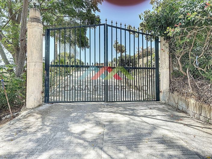 Image No.2-10 Bed Country House for sale