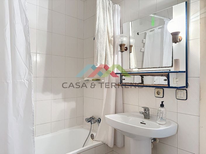 Image No.20-10 Bed Country House for sale
