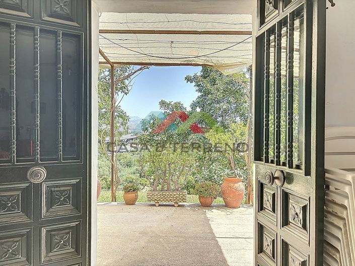 Image No.22-10 Bed Country House for sale