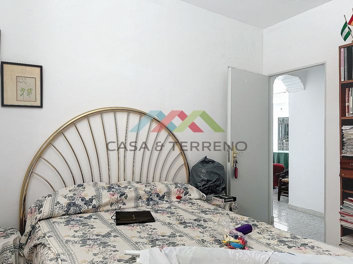 Image No.39-10 Bed Country House for sale