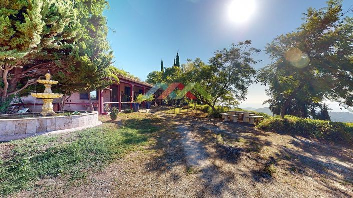 Image No.4-Villa de 4 chambres à vendre à Nerja