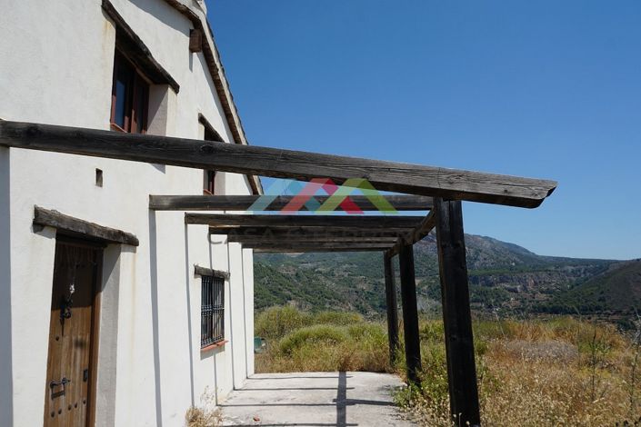 Image No.8-3 Bed Country House for sale