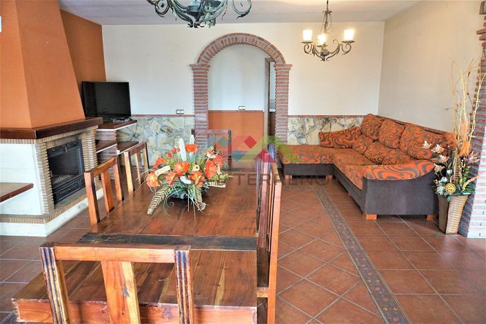 Image No.23-Villa de 4 chambres à vendre à Sayalonga