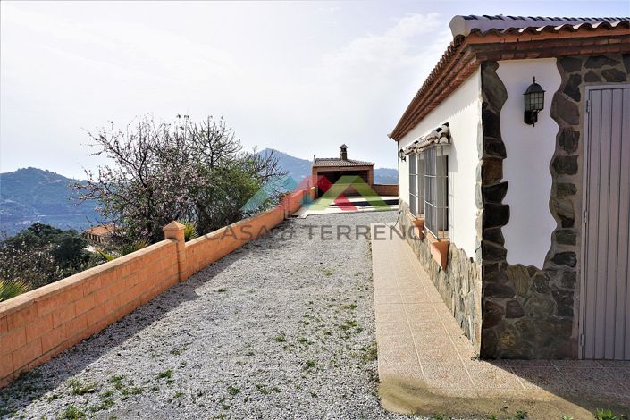 Image No.5-Villa de 4 chambres à vendre à Sayalonga