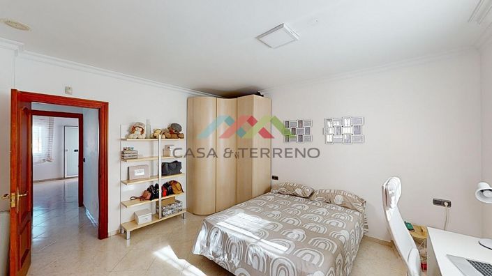 Image No.26-3 Bed Villa for sale