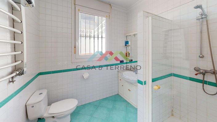 Image No.29-3 Bed Villa for sale