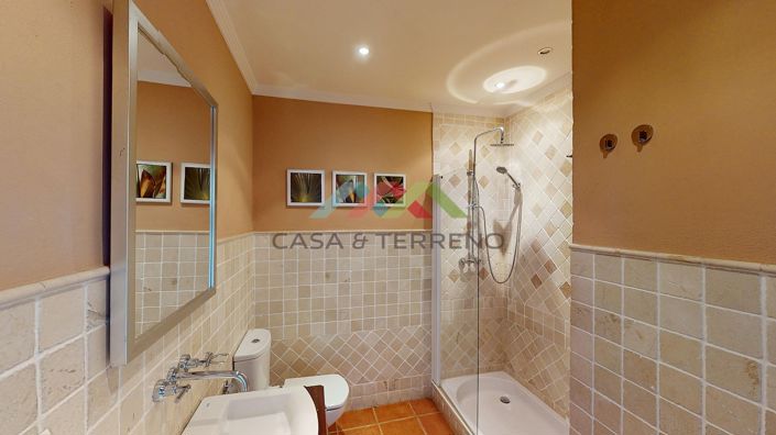 Image No.40-3 Bed Villa for sale