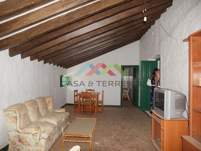 Image No.37-10 Bed Country House for sale