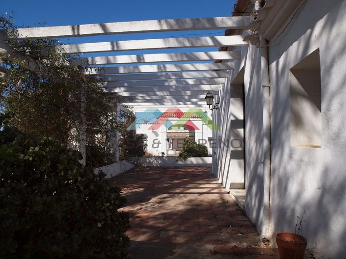 Image No.7-10 Bed Country House for sale