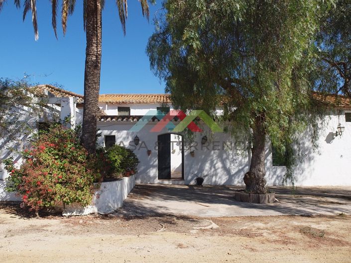 Image No.8-10 Bed Country House for sale