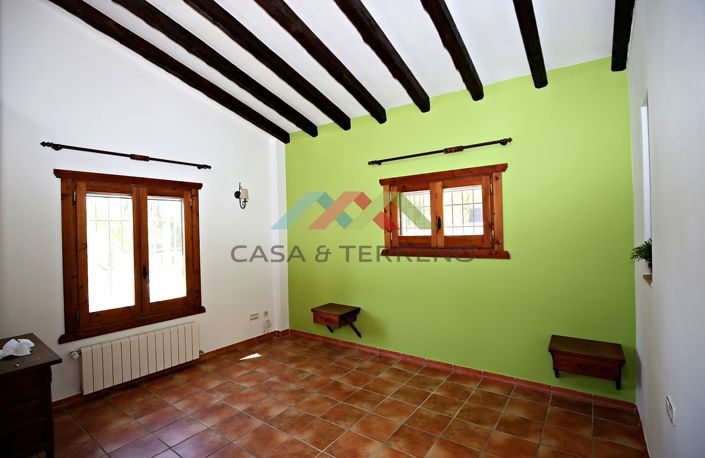 Image No.14-9 Bed Villa for sale