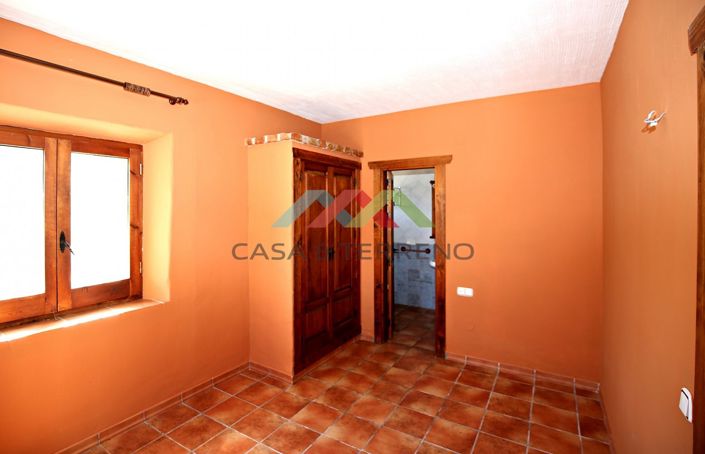 Image No.16-9 Bed Villa for sale