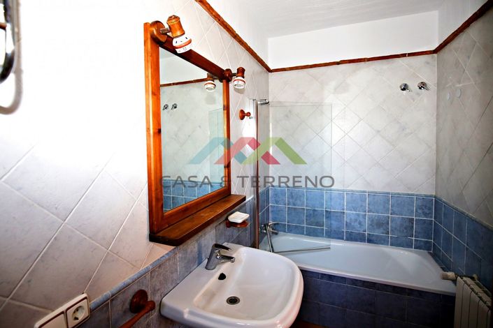 Image No.23-9 Bed Villa for sale