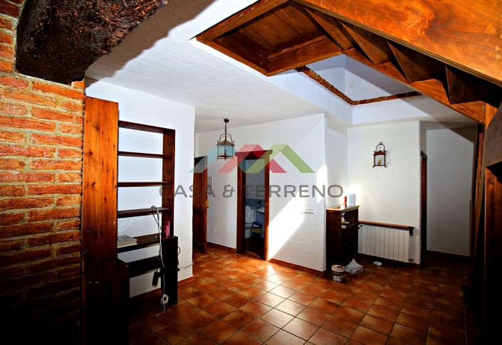 Image No.35-9 Bed Villa for sale