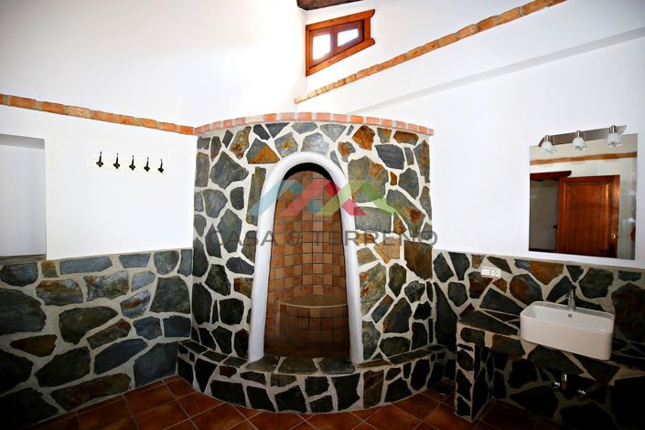 Image No.37-9 Bed Villa for sale