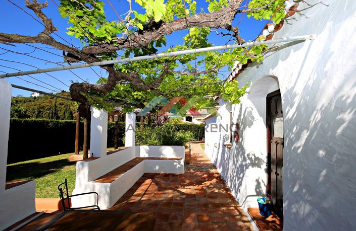 Image No.46-9 Bed Villa for sale
