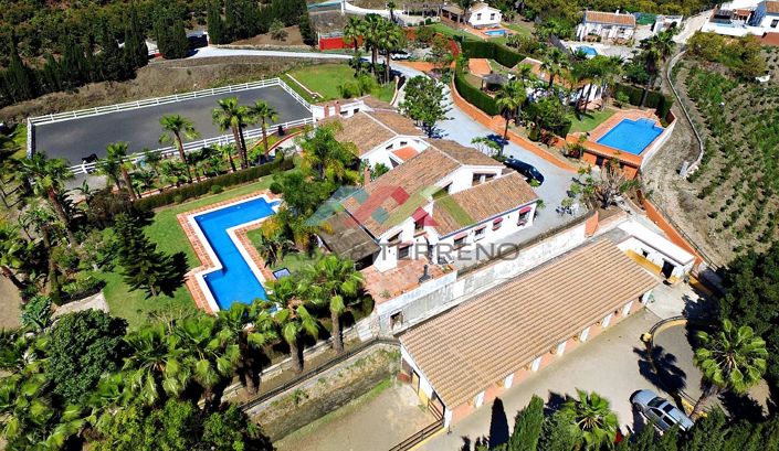 Image No.50-9 Bed Villa for sale