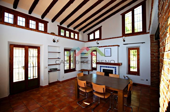 Image No.6-9 Bed Villa for sale