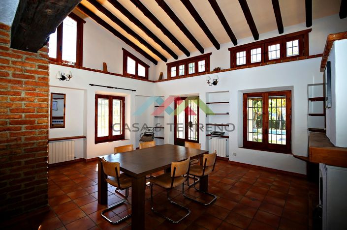 Image No.7-9 Bed Villa for sale
