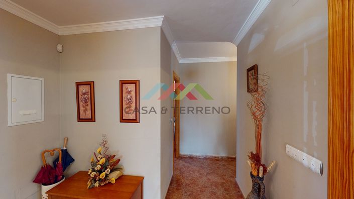 Image No.10-6 Bed Villa for sale