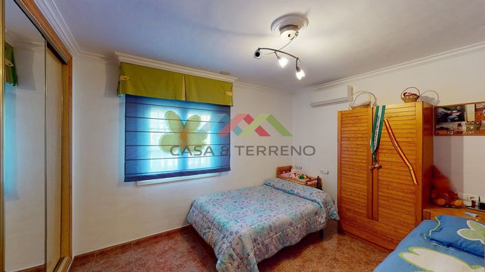 Image No.11-6 Bed Villa for sale