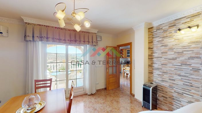 Image No.20-6 Bed Villa for sale