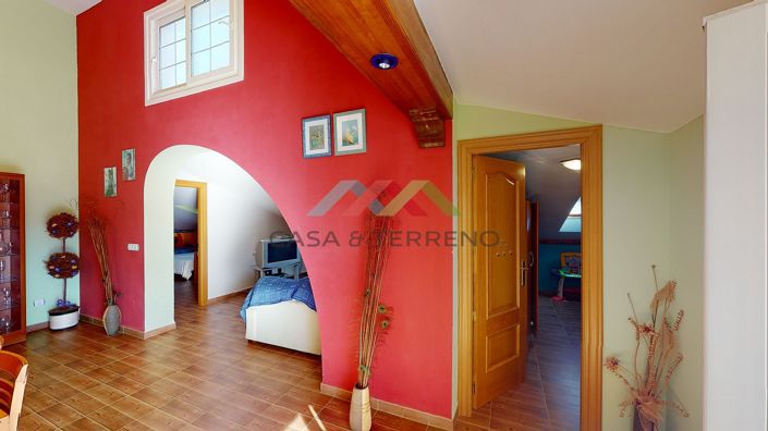 Image No.44-6 Bed Villa for sale