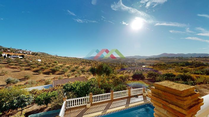 Image No.8-6 Bed Villa for sale